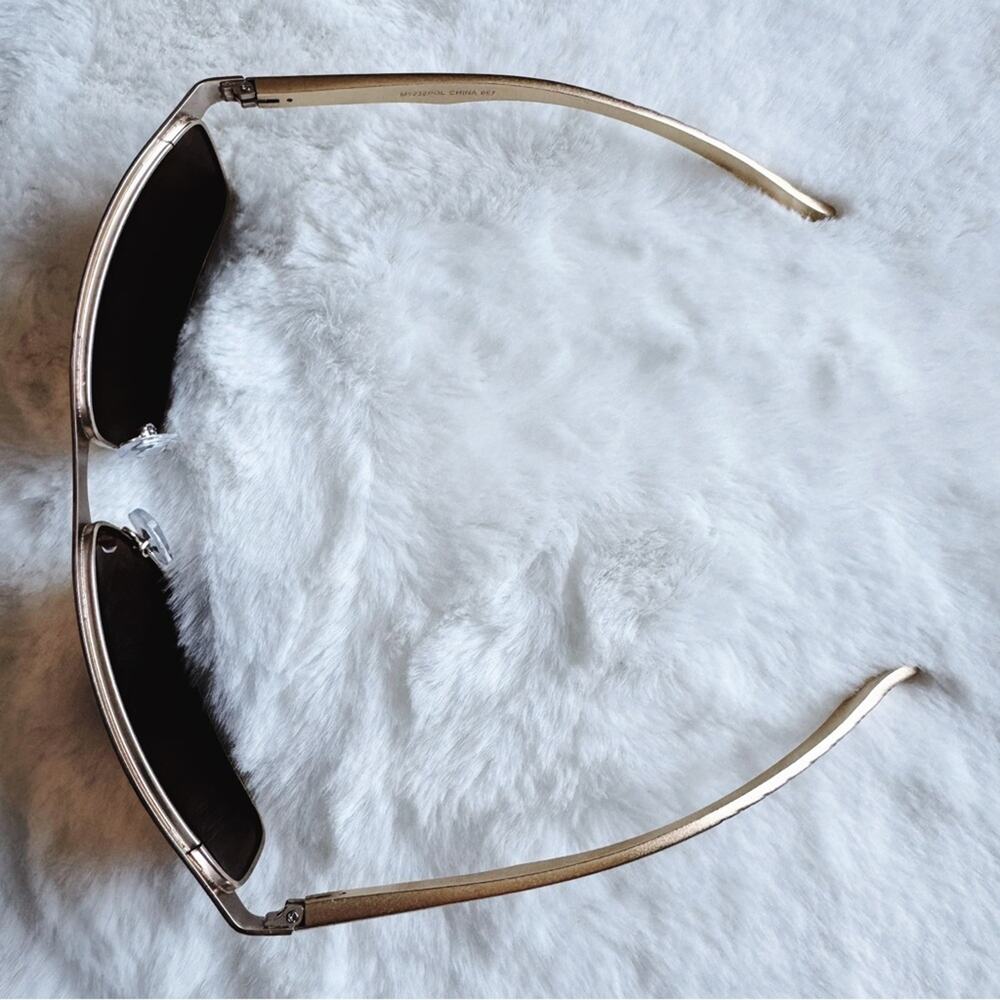 Kieran Gold Polarized UV Protection Sunglasses - Picture 5 of 9